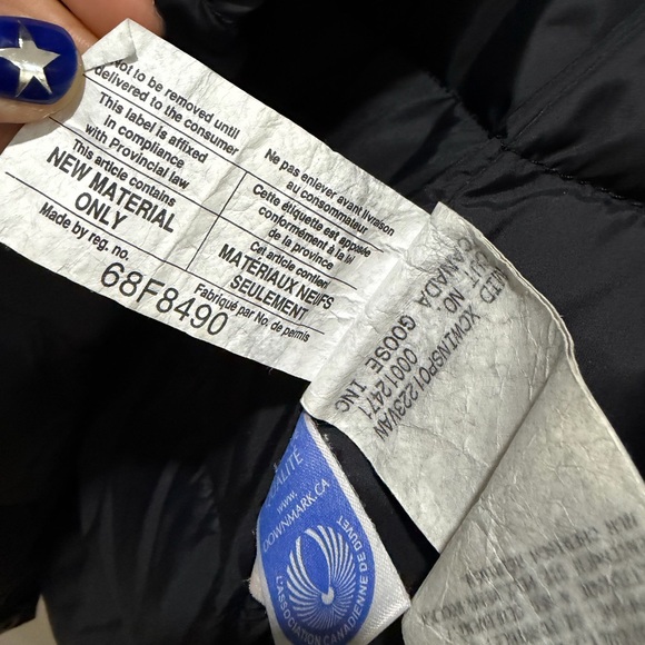 Canada Goose Jacket - Picture 10 of 10